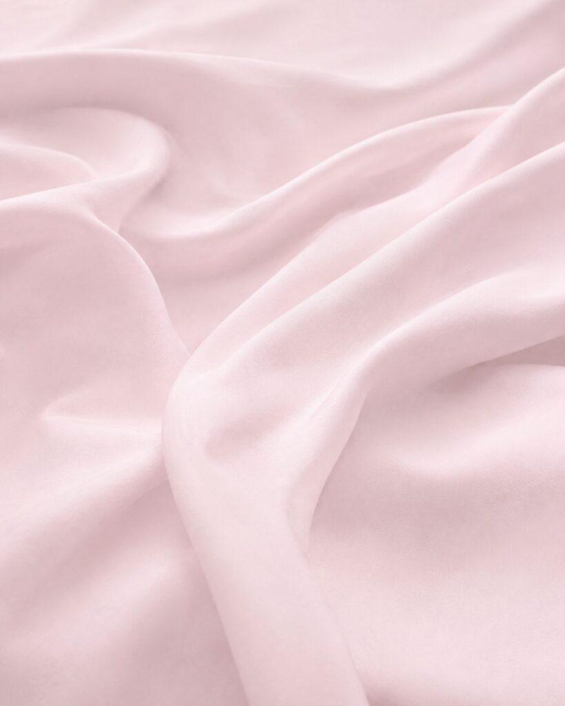 drap de couleur rose pâle pour capiton funéraire ANOBLIS